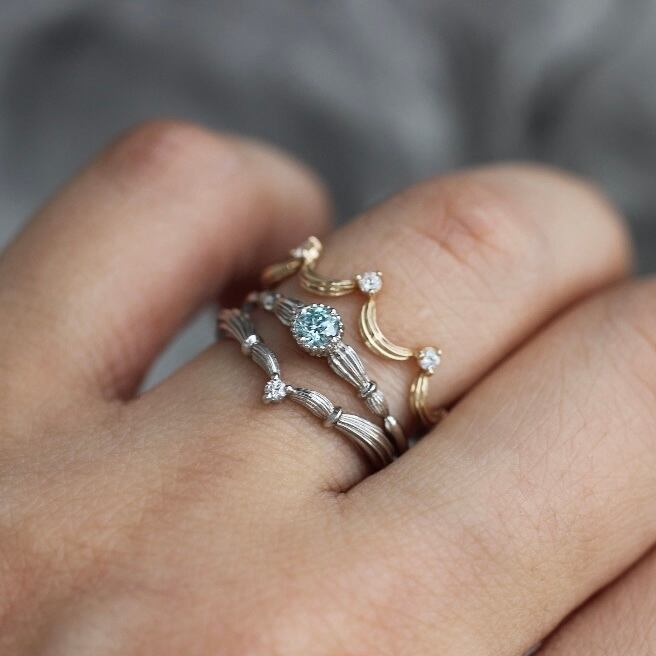 アンティークVリング ダイヤモンド0.02ct VSクラス 【MJ2503】