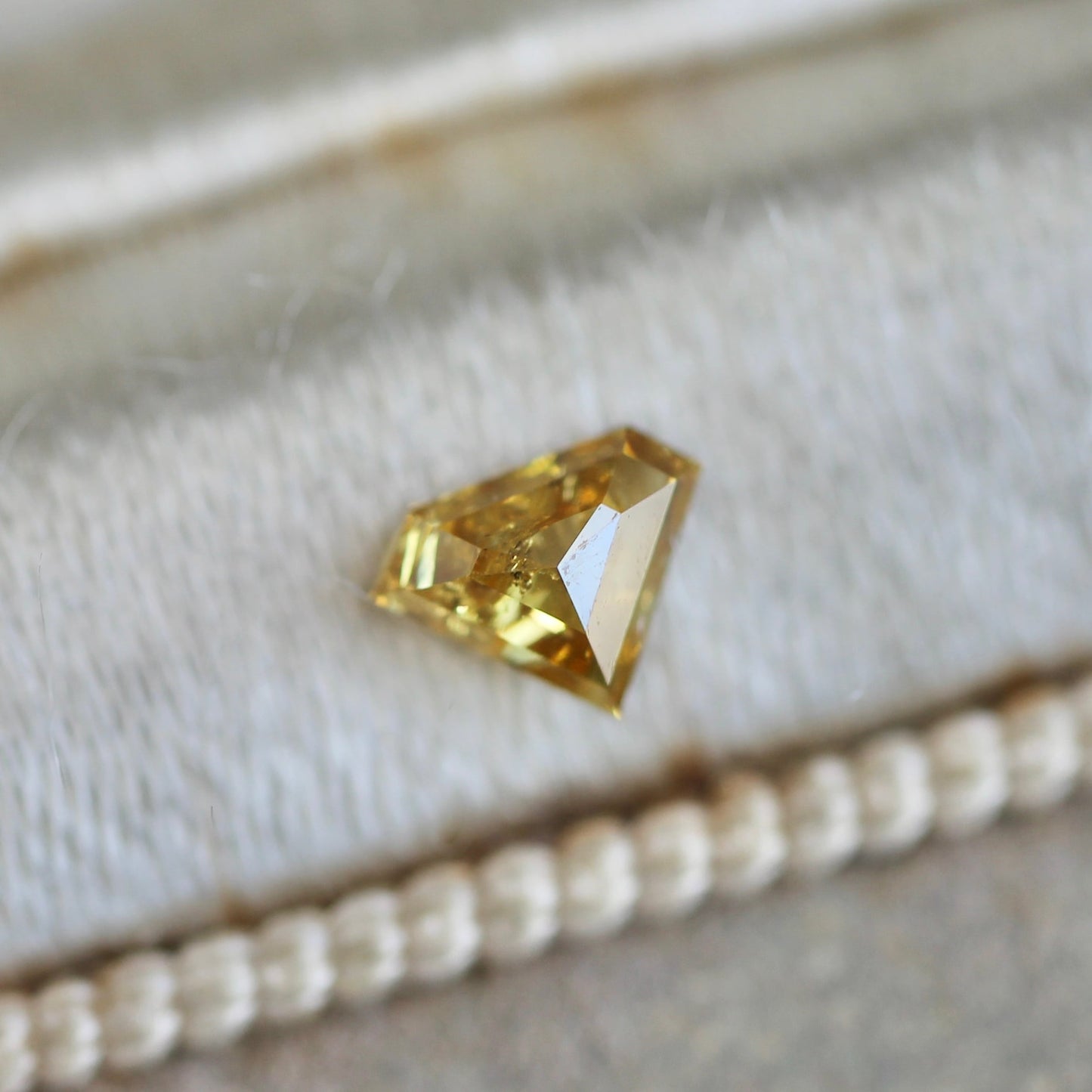 ダイヤカット ブラウンダイヤモンド 0.2ct 3.5mm×4.5mm-2.0mm 【MJ2467】