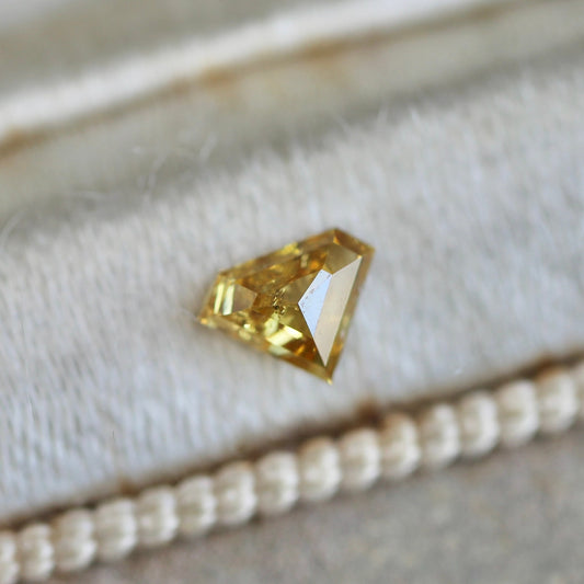 ダイヤカット ブラウンダイヤモンド 0.2ct 3.5mm×4.5mm-2.0mm 【MJ2467】