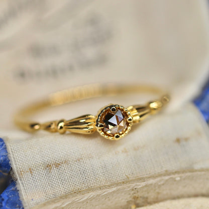 ローズカットブラウンダイヤモンド0.1ct K10YG ミルフレーム×アンティークアーム