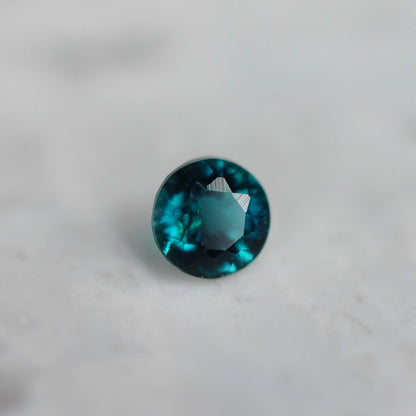 グランディディエライト 0.05ct ラウンドカット 2.3mm×2.3mm×1.8mm【MJ2694】