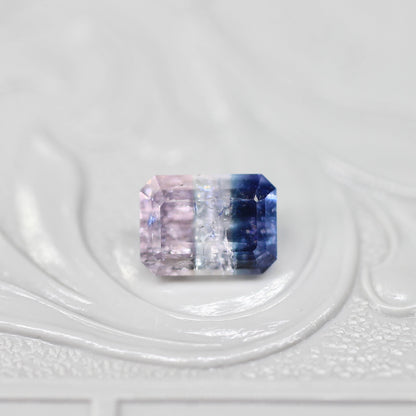 パーティーカラードトルマリン 1.17ct エメラルドカット 6.7mm×4.9mm×4.0mm【MJ2662】
