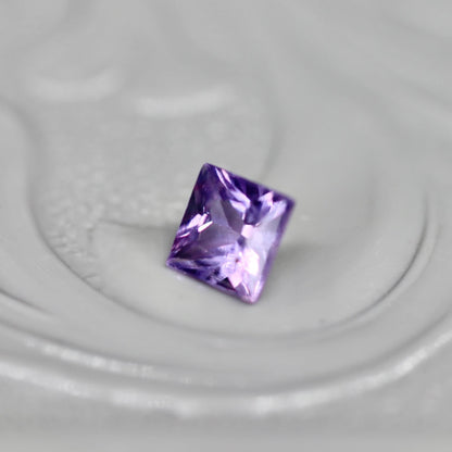サファイア 0.22ct スクエアカット 3.3mm×3.3mm×2.4mm【MJ2688】