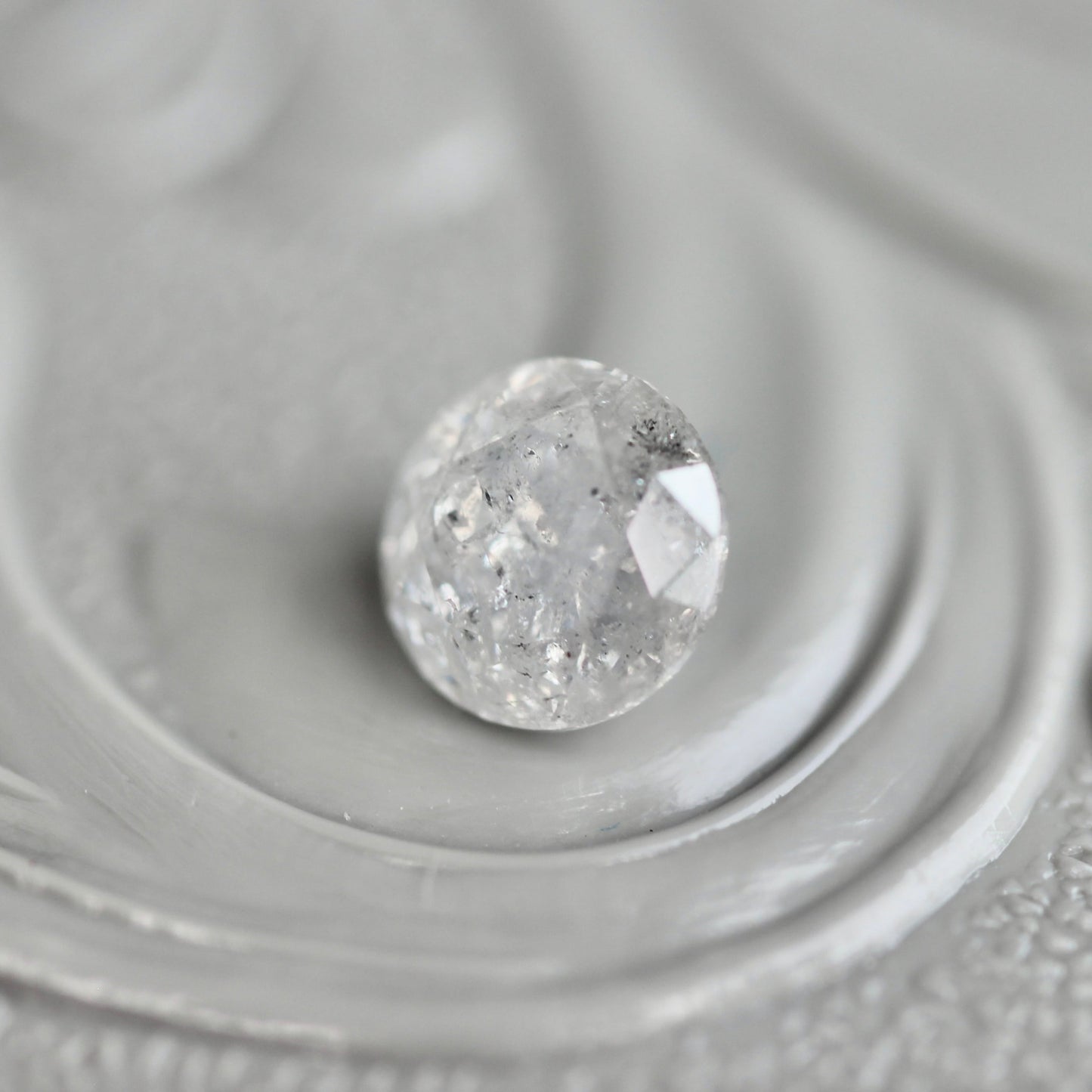 ソルトアンドペッパーダイヤモンド 0.42ct 4.6mm 【MJ2442】