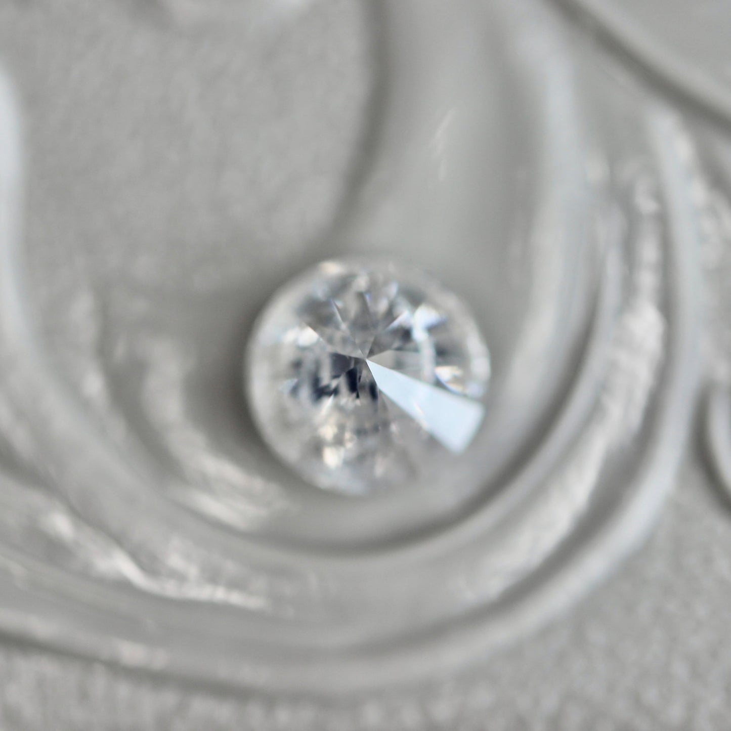 ソルトアンドペッパーダイヤモンド 0.41ct 4.6mm 【MJ2446】