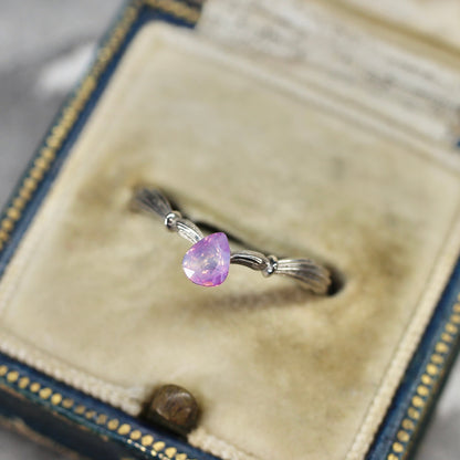 ペアシェイプカット シルキーパープルピンク バイカラーサファイア　0.31ct  4.3mm×3.4mm×1.8mm 【MJ2520】