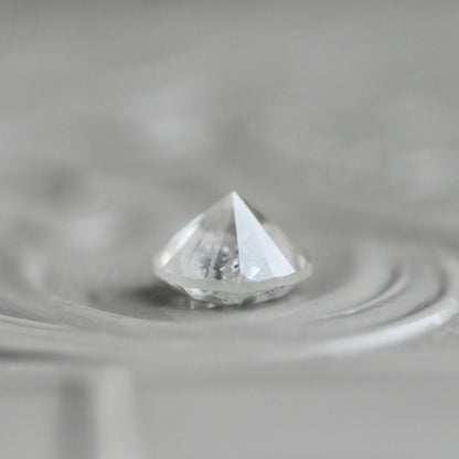 ソルトアンドペッパーダイヤモンド 0.57ct 5.1mm 【MJ2438】