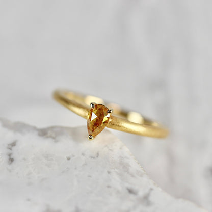 オレンジブラウンダイヤモンド 0.185ct K10YG ペアシェイプローズカット 爪留め(プレーン)×プレーンアーム(マット)【MJ2835】