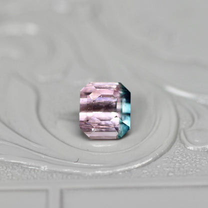 エメラルドカット バイカラートルマリン 0.90ct 5.1mm×4.5mm-4.7mm 【MJ2518】