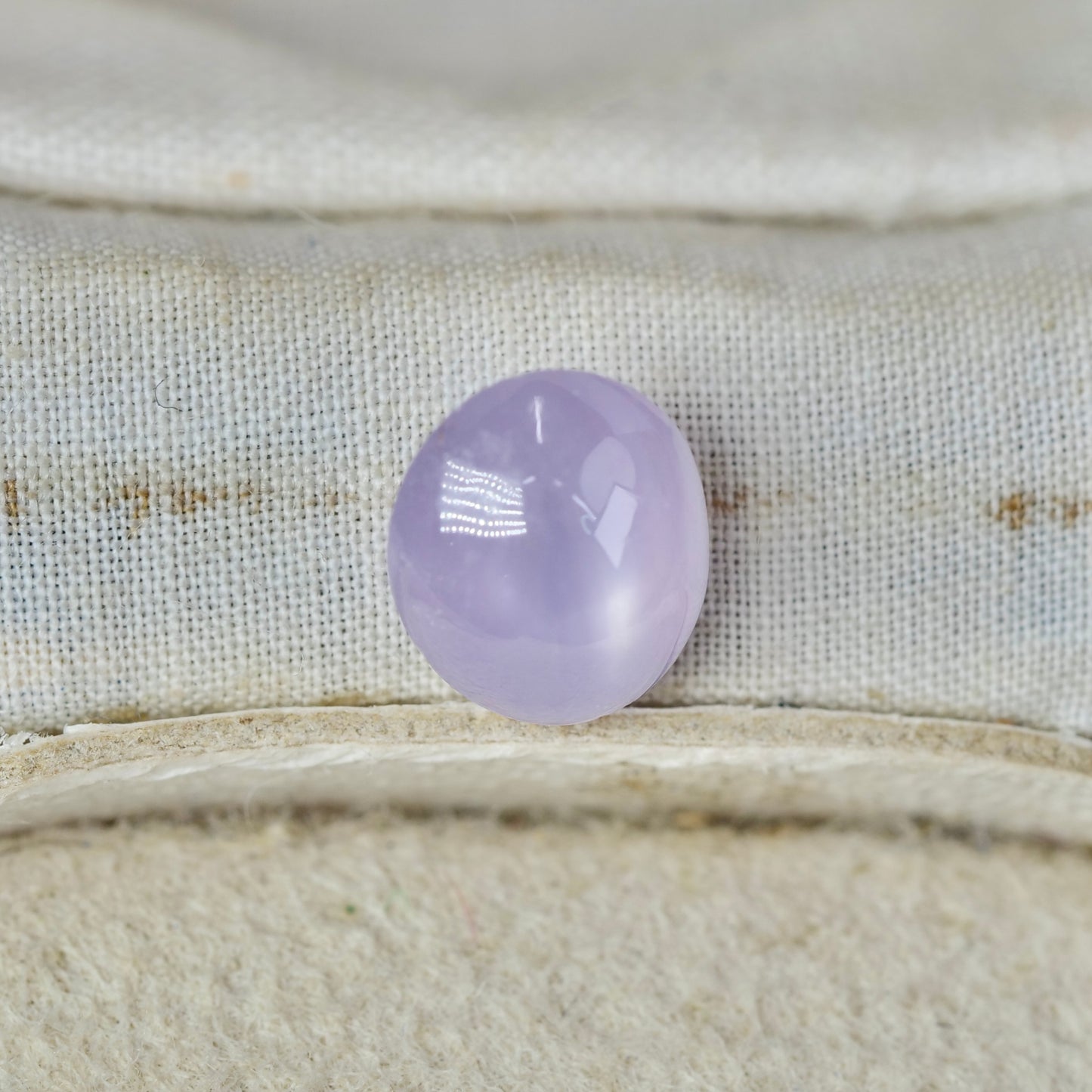 スターサファイア 1.10ct カボションカット 6.0mm×5.3mm×3.6mm【MJ2940】