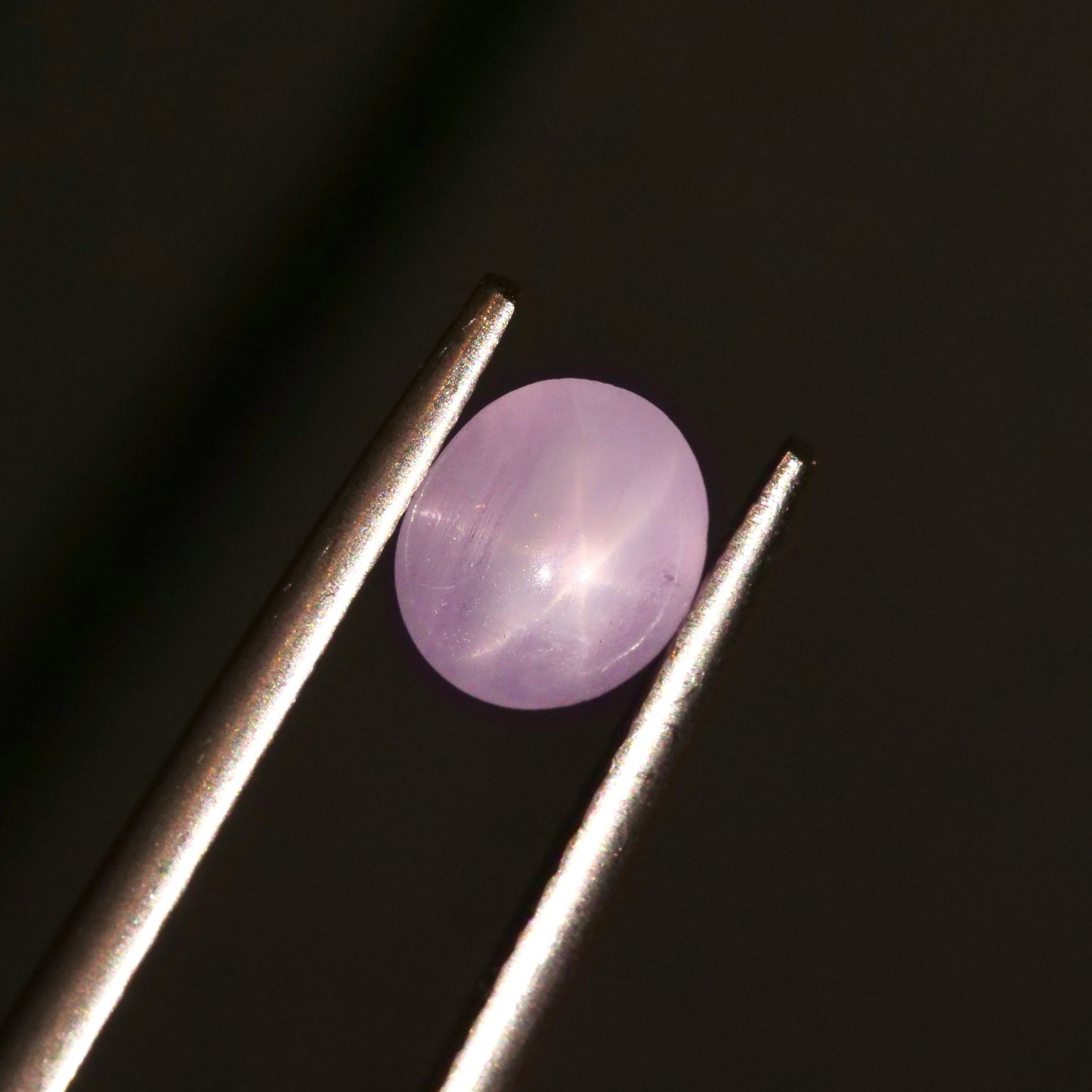 スターサファイア 1.10ct カボションカット 6.0mm×5.3mm×3.6mm【MJ2940】