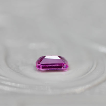 エメラルドカット パパラチアサファイア 0.202ct  3.9mm×2.4mm×1.3mm【MJ2581】