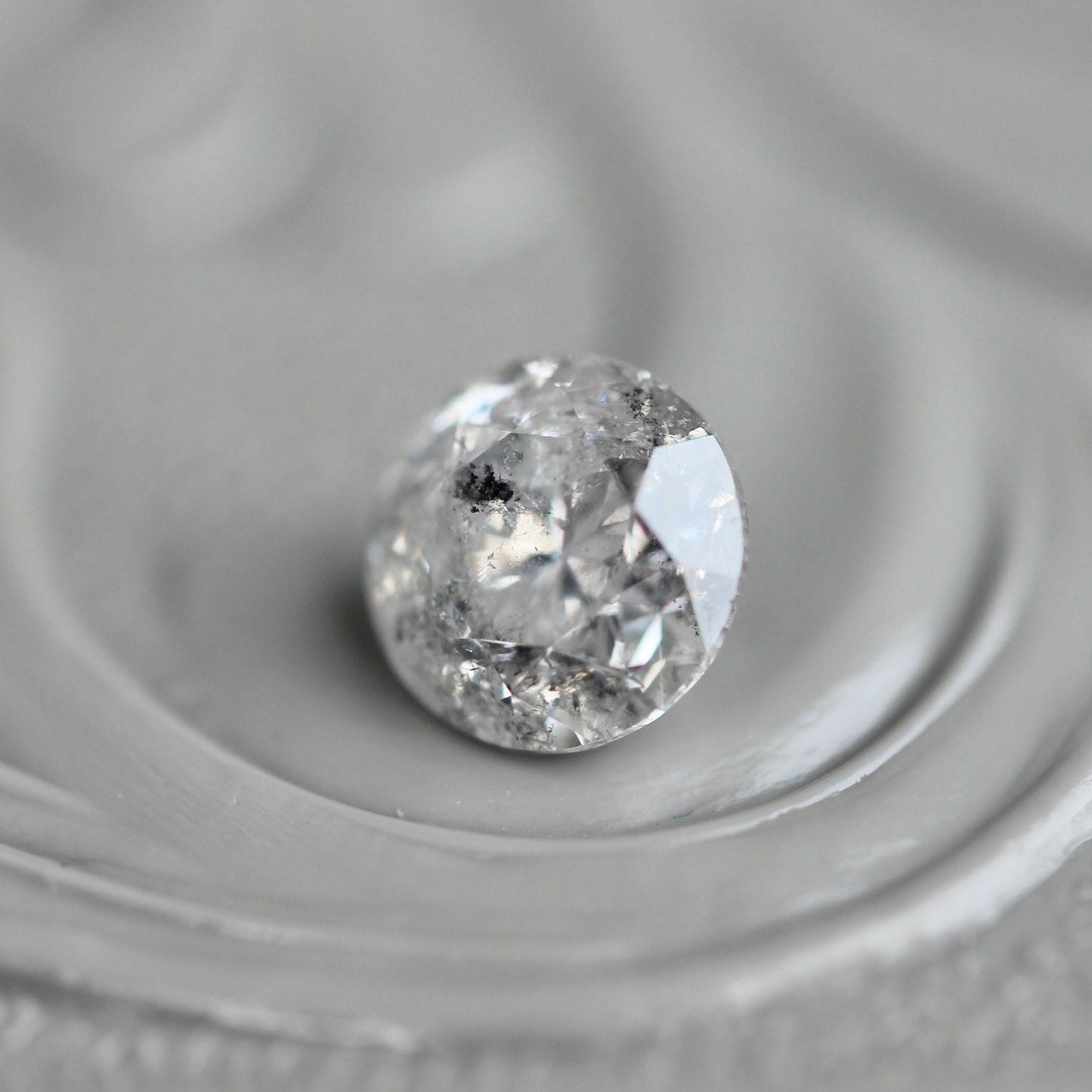 ソルトアンドペッパーダイヤモンド 0.43ct 4.6mm 【MJ2441】