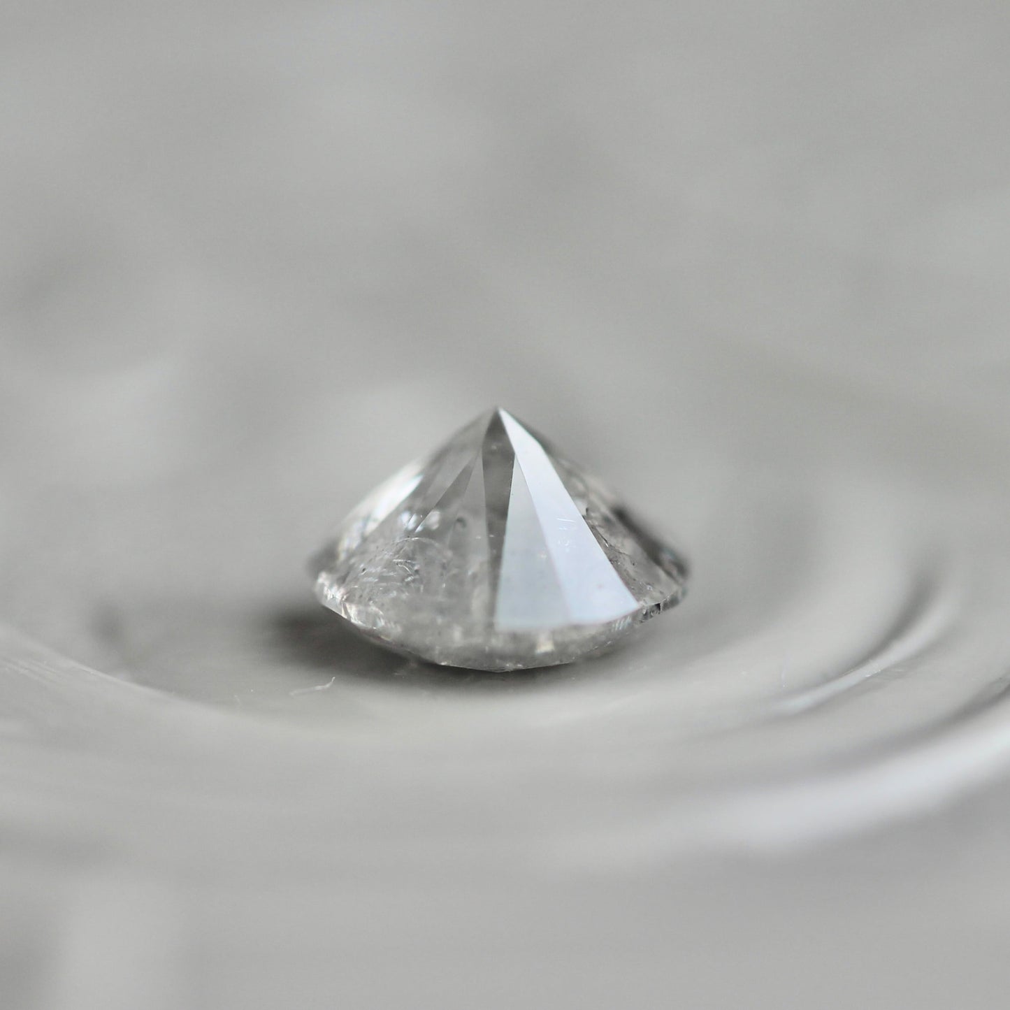 ソルトアンドペッパーダイヤモンド 0.36ct 4.5mm 【MJ2445】