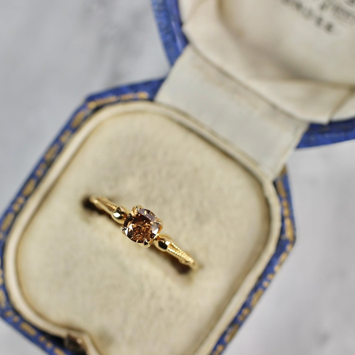 オレンジブラウンダイヤモンド 0.456ct K10YG ラウンドブリリアントカット ４本爪(立て爪)×ヘリンボーンアーム【MJ2837】