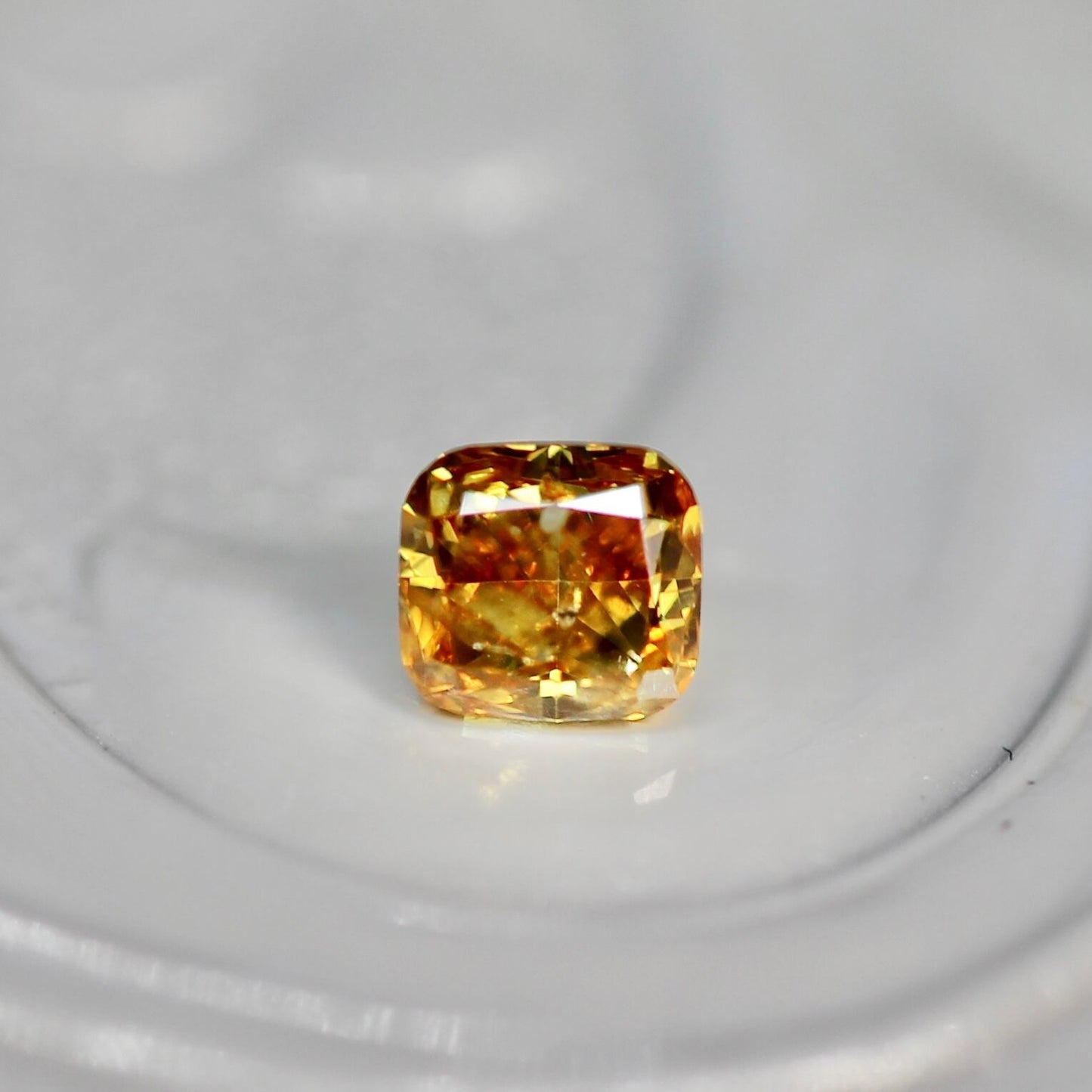 ブラウンダイヤモンド 0.152ct クッションカット 3.0mm×2.8mm×2.1mm【MJ2625】