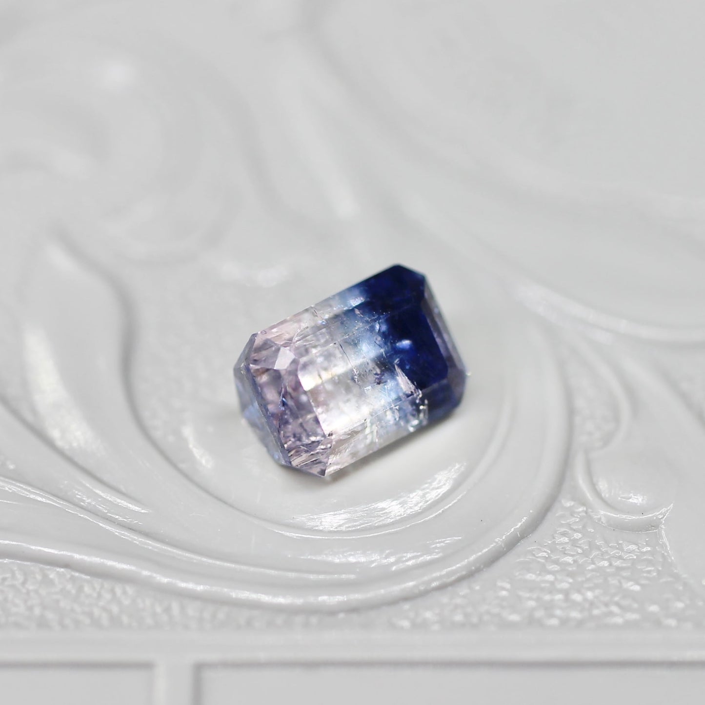 パーティーカラードトルマリン 1.17ct エメラルドカット 6.7mm×4.9mm×4.0mm【MJ2662】