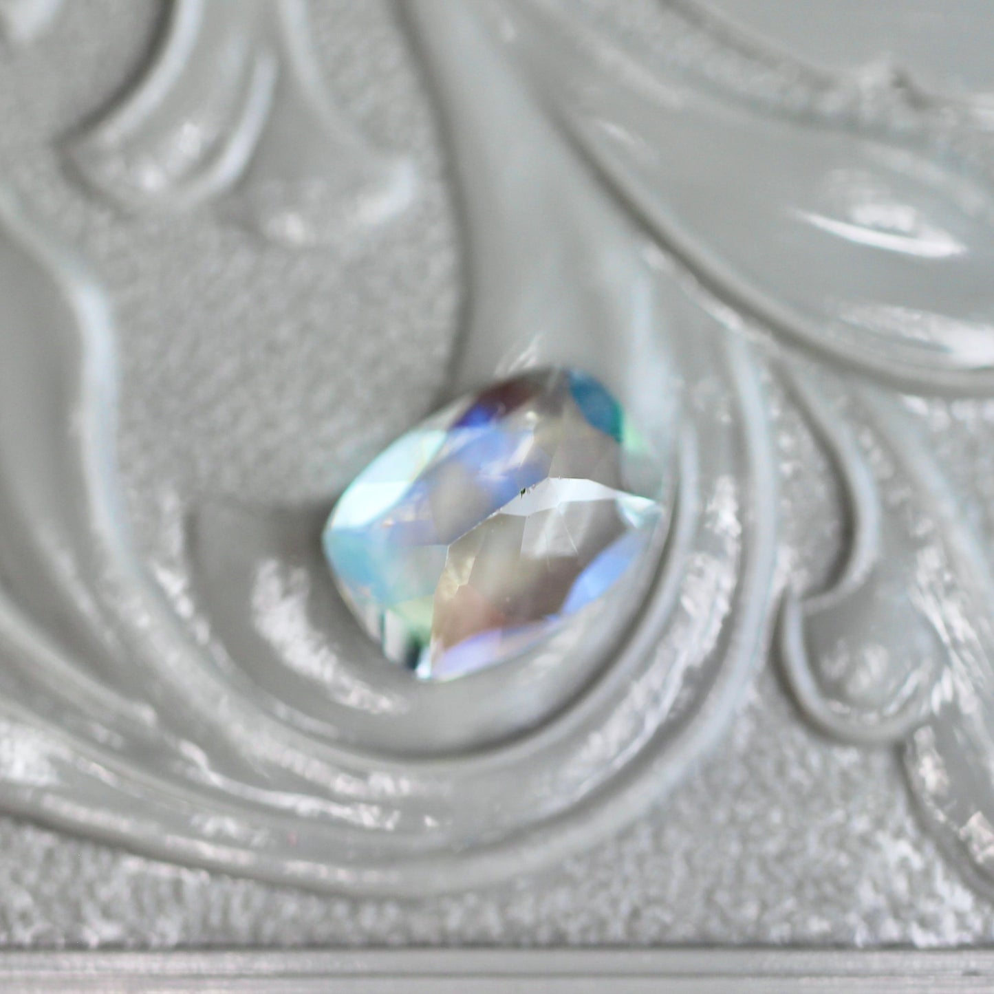 アンデシンラブラドライト 0.71ct 5×7mm マラウイ産 レインボームーンストーン 【MJ2451】