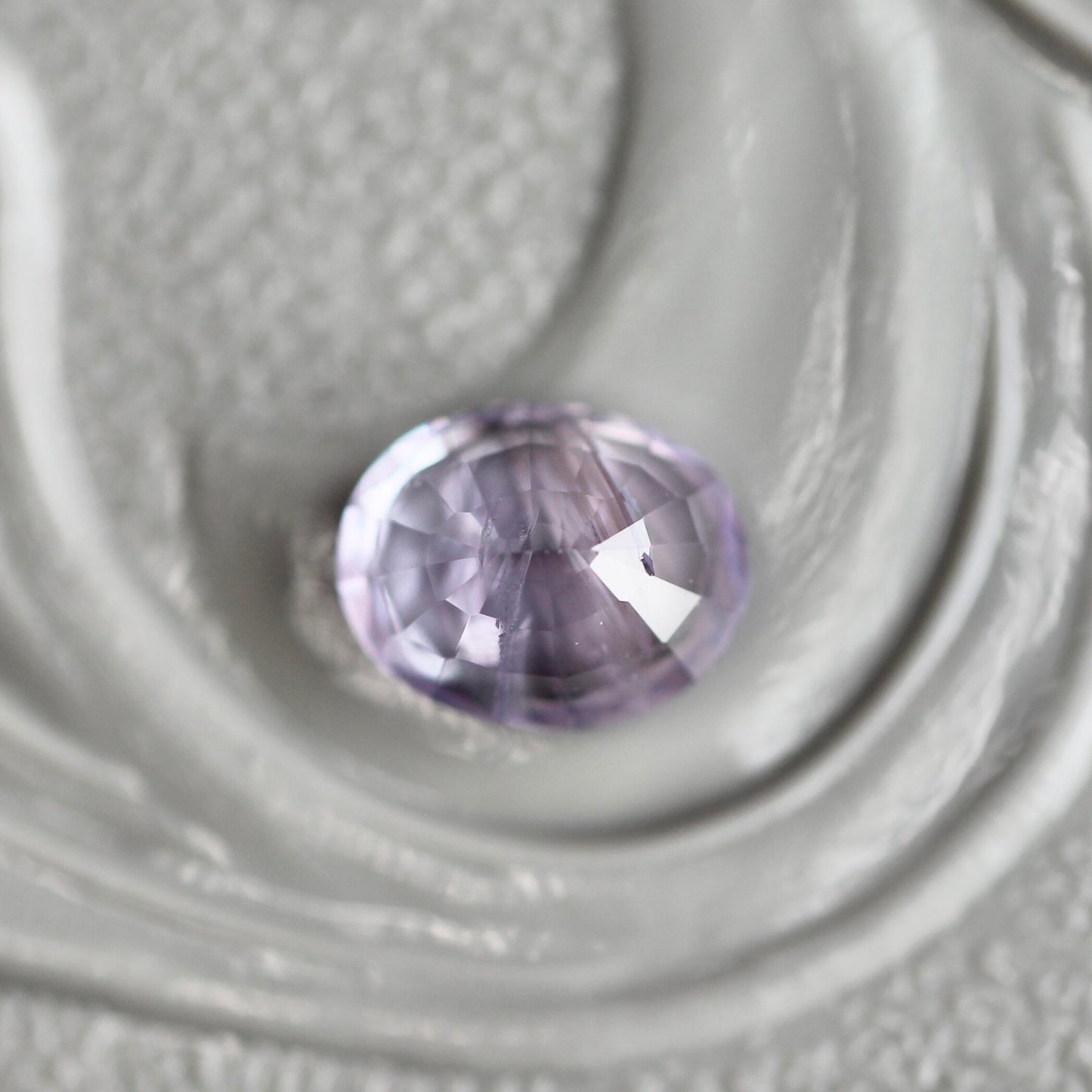 非加熱サファイア 0.49ct 5mm×4mm オーバルカット 【MJ2433】