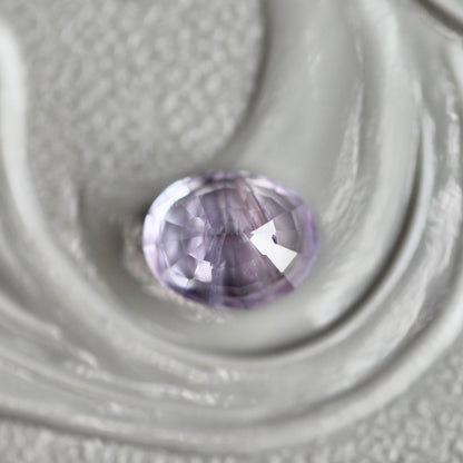 非加熱サファイア 0.49ct 5mm×4mm オーバルカット 【MJ2433】