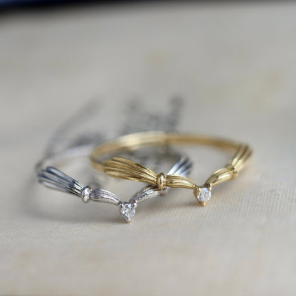 アンティークVリング ダイヤモンド0.02ct VSクラス 【MJ2503】