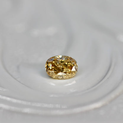 ブラウンダイヤモンド 0.12ct オーバルカット 3.5mm×2.5mm×1.9mm【MJ2629】