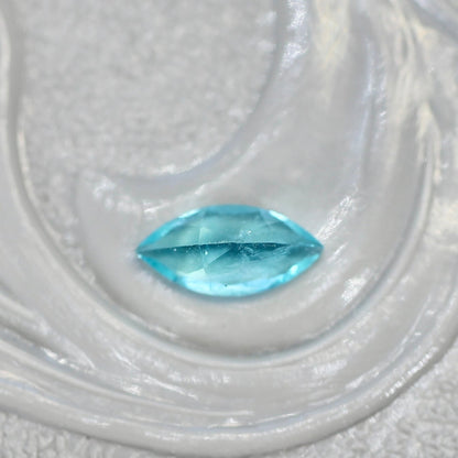 パライバトルマリン 0.165ct ブラジル産 マーキスカット 5.3mm×2.6mm×2.1mm【MJ2719】