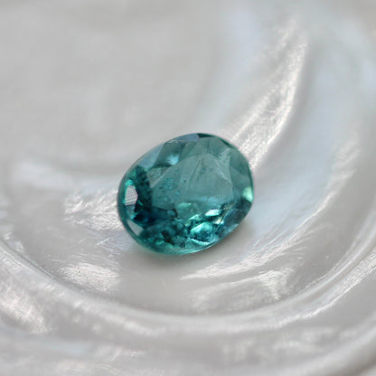 グランディディエライト 0.12ct オーバルカット 3.8mm×2.8mm×1.7mm【MJ2770】