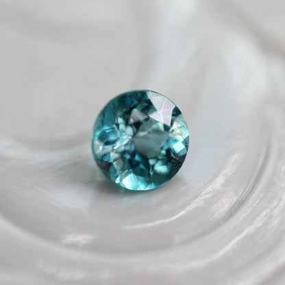 グランディディエライト 0.15ct ラウンドカット 3.3mm×3.3mm×2.4mm【MJ2771】