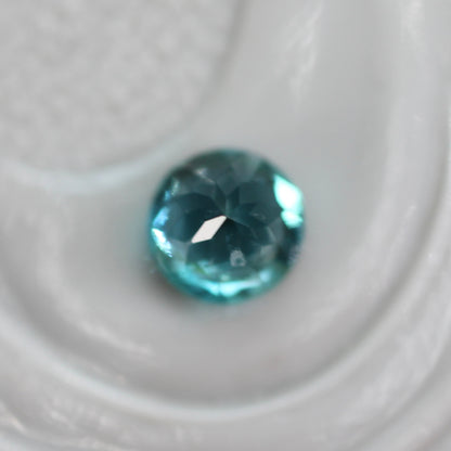 グランディディエライト 0.15ct ラウンドカット 3.3mm×3.3mm×2.4mm【MJ2771】