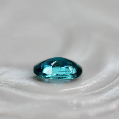 グランディディエライト 0.11ct オーバルカット 3.4mm×2.7mm×1.6mm【MJ2772】