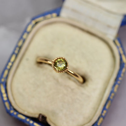 グリーンジルコン 0.43ct ラウンドカット 4.3mm×4.3mm×2.7mm【MJ2764】