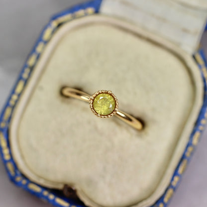 イエロージルコン 0.42ct ラウンドカット 4.1mm×4.1mm×2.8mm【MJ2768】