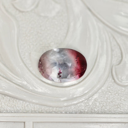 パーティカラードトルマリン 0.77ct オーバルカット 6.9mm×5.0mm×3.4mm【MJ3036】