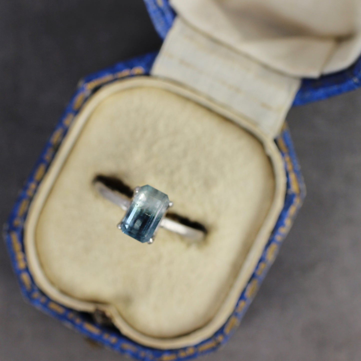 バイカラートルマリン 1.51ct エメラルドカット 7.8mm×4.8mm×4.1mm【MJ2774】