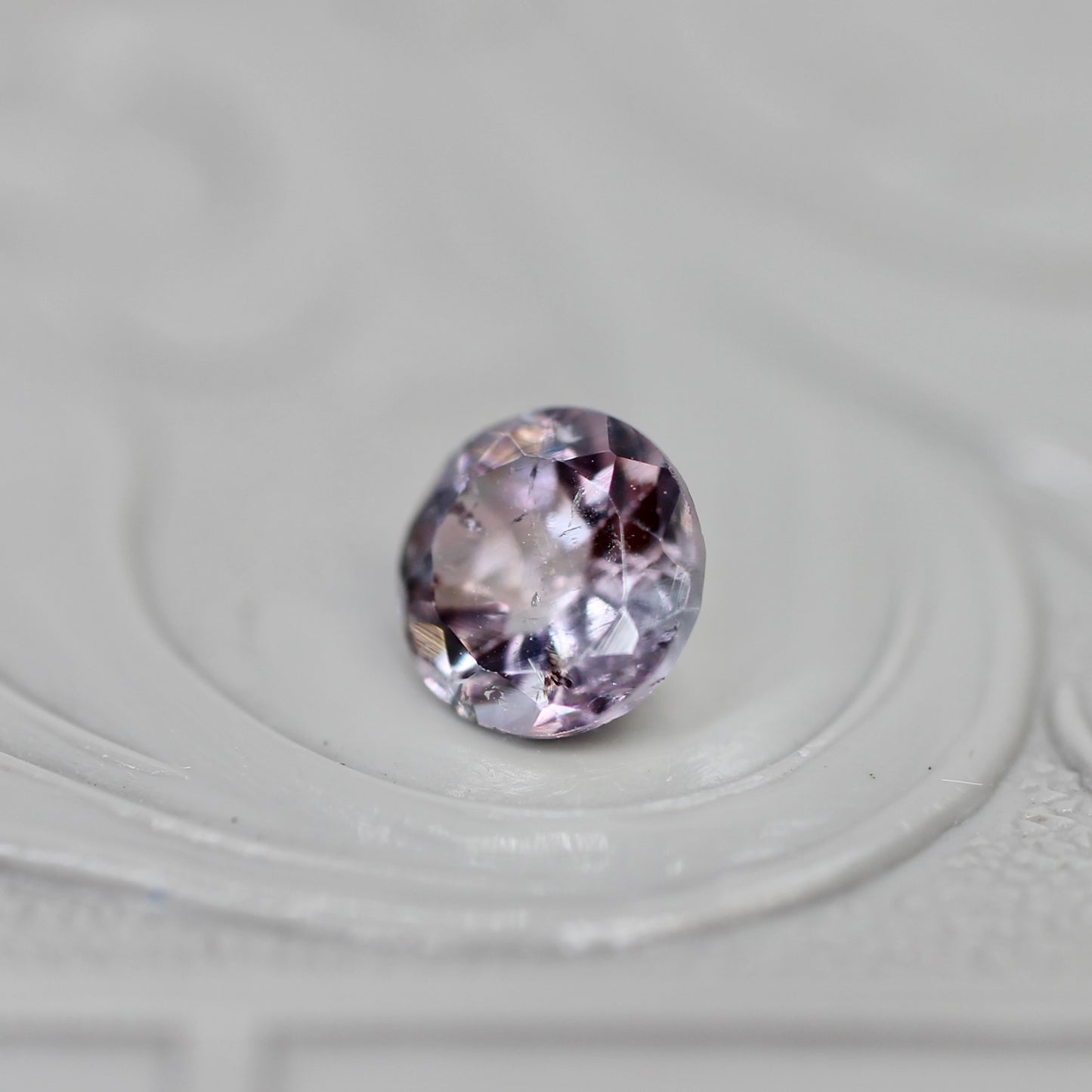 バイカラートルマリン 0.49ct ラウンドカット 4.9mm×4.9mm×3.2mm【MJ3051】