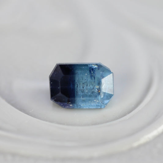 バイカラートルマリン 0.31ct エメラルドカット 4.3mm×2.6mm×2.5mm【MJ2780】