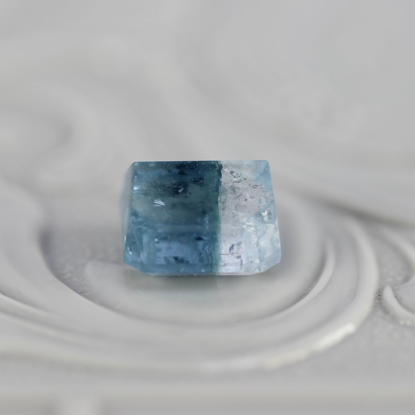 バイカラートルマリン 1.51ct エメラルドカット 6.3mm×5.8mm×4.4mm【MJ2782】