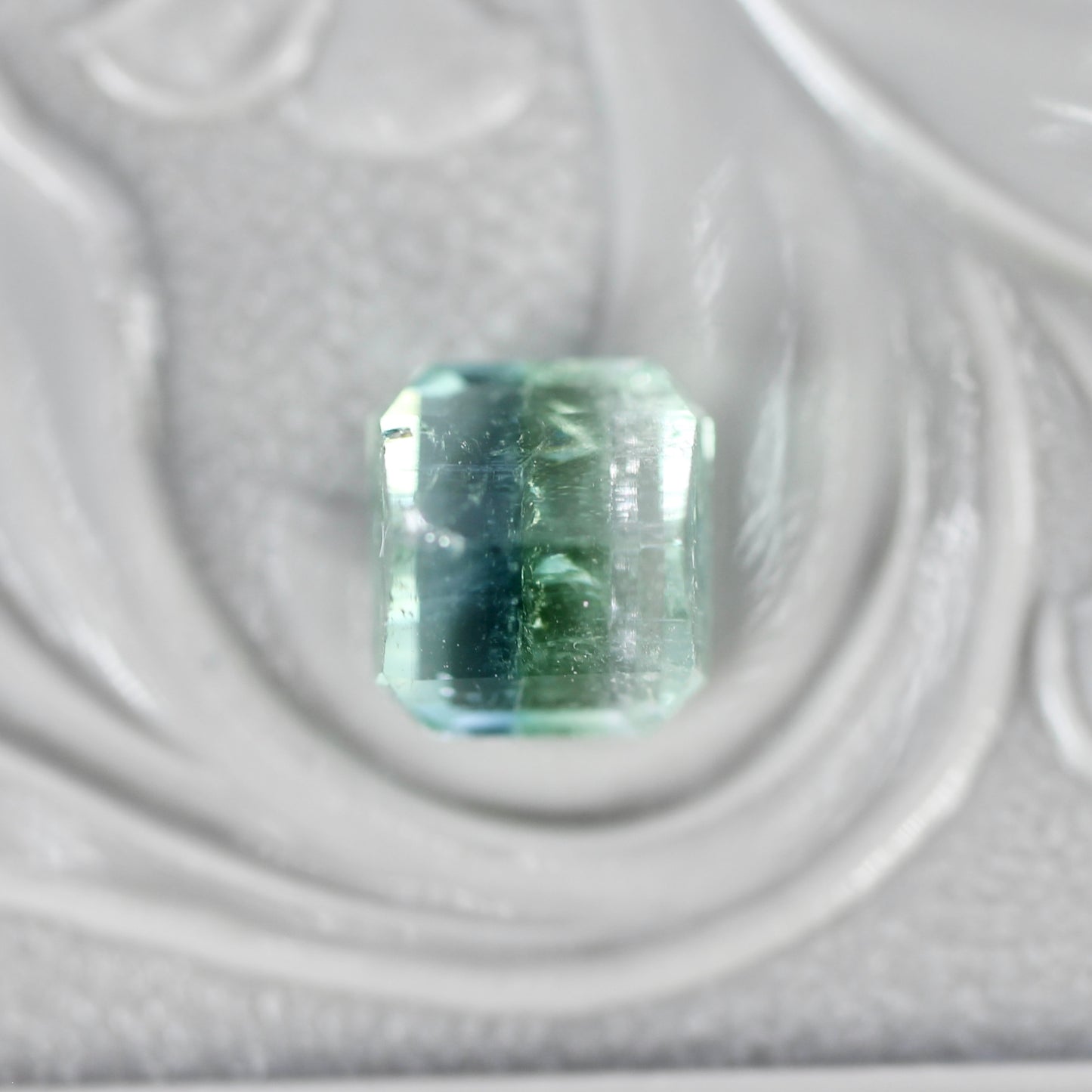 パーティーカラードトルマリン 1.17ct エメラルドカット 5.8mm×5.2mm×4.4mm【MJ2785】
