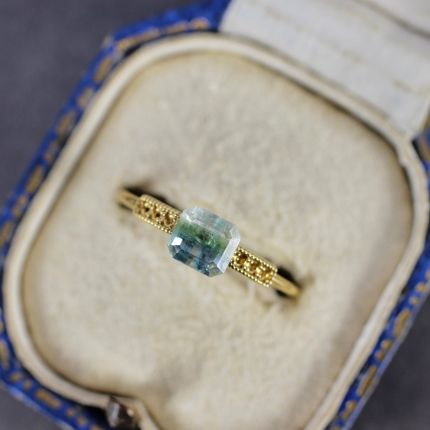 パーティーカラードトルマリン 1.17ct エメラルドカット 5.8mm×5.2mm×4.4mm【MJ2785】