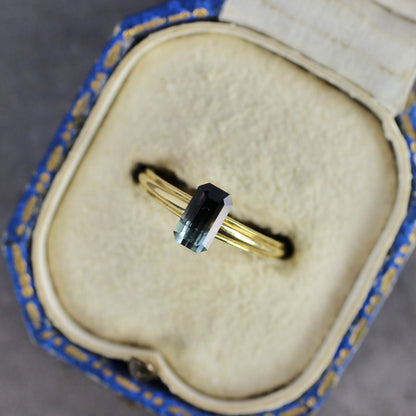 バイカラートルマリン 0.80ct エメラルドカット 6.8mm×3.9mm×3.3mm【MJ2787】