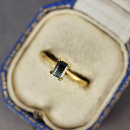 バイカラートルマリン 0.47ct エメラルドカット 5.4mm×3.6mm×2.8mm【MJ2788】