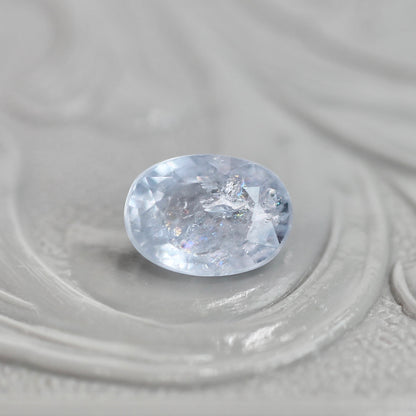 イリデッセンスサファイア 0.81ct オーバルカット 6.1mm×4.5mm×3.1mm【MJ3060】