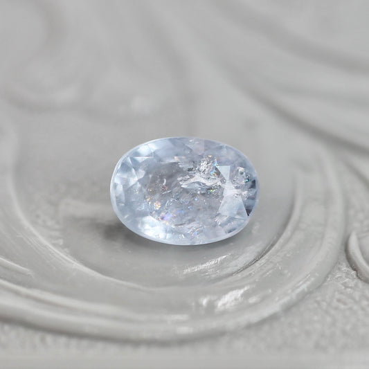 イリデッセンスサファイア 0.81ct オーバルカット 6.1mm×4.5mm×3.1mm【MJ3060】