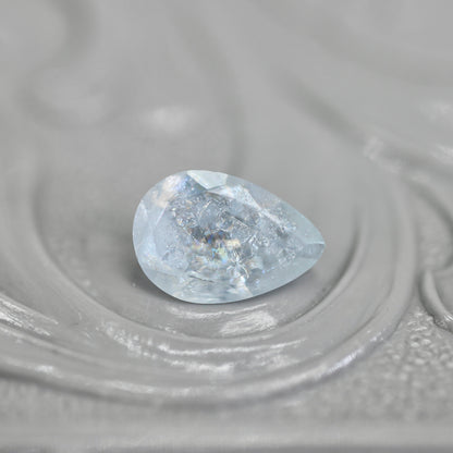 レインボーアクアマリン 0.43ct ペアシェイプカット  6.5mm×4.5mm×2.5mm【MJ2793】