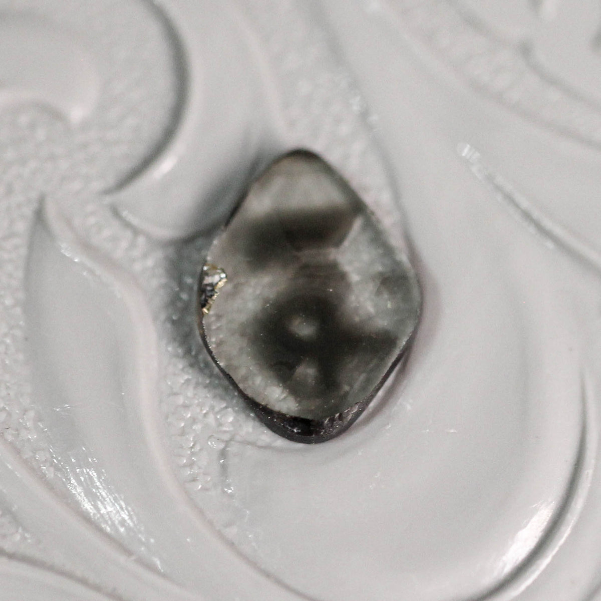 ダイヤモンド 0.64ct スライス ローズカット 8.5mm×4.8mm×1.1mm【MJ3157】