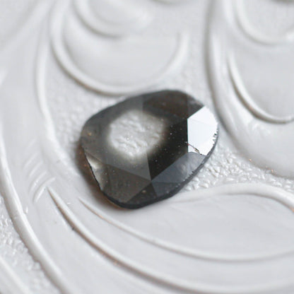 ダイヤモンド 0.62ct スライス ローズカット 7.5mm×6.7mm×1.1mm【MJ3156】