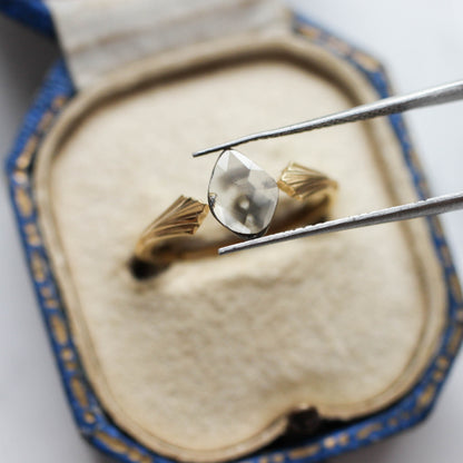 ダイヤモンド 0.64ct スライス ローズカット 8.5mm×4.8mm×1.1mm【MJ3157】