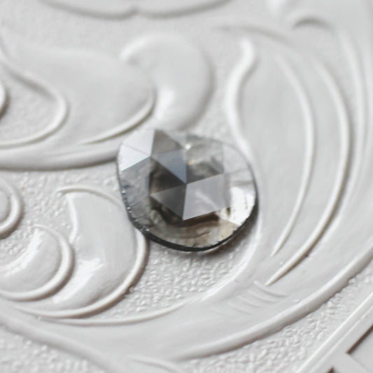 トラピッチェダイヤモンド 0.61ct スライス ローズカット 8.0mm×7.4mm×1.0mm【MJ3158】