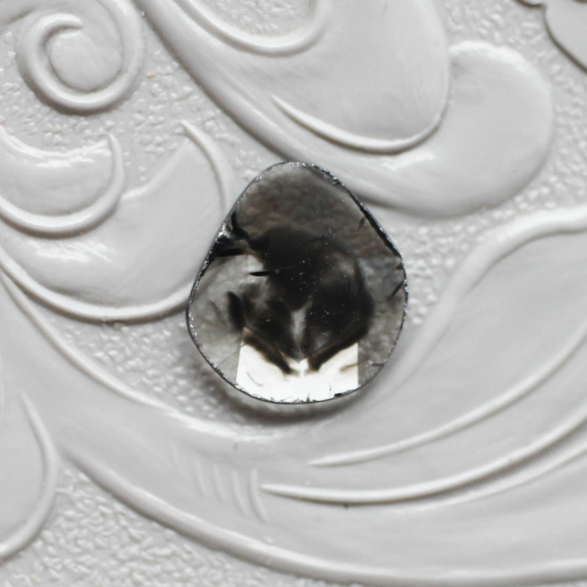 ダイヤモンド 0.61ct スライス ローズカット 8.0mm×7.4mm×1.0mm【MJ3158】
